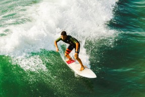 开云体育-德甲争冠战折射欧洲足球裂变，当沙特资本悄然粉碎罗马奇迹