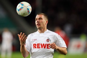 开云体育APP下载-阿尔及利亚狂胜塞维利亚，努涅斯，一个名字如何成为一场风暴