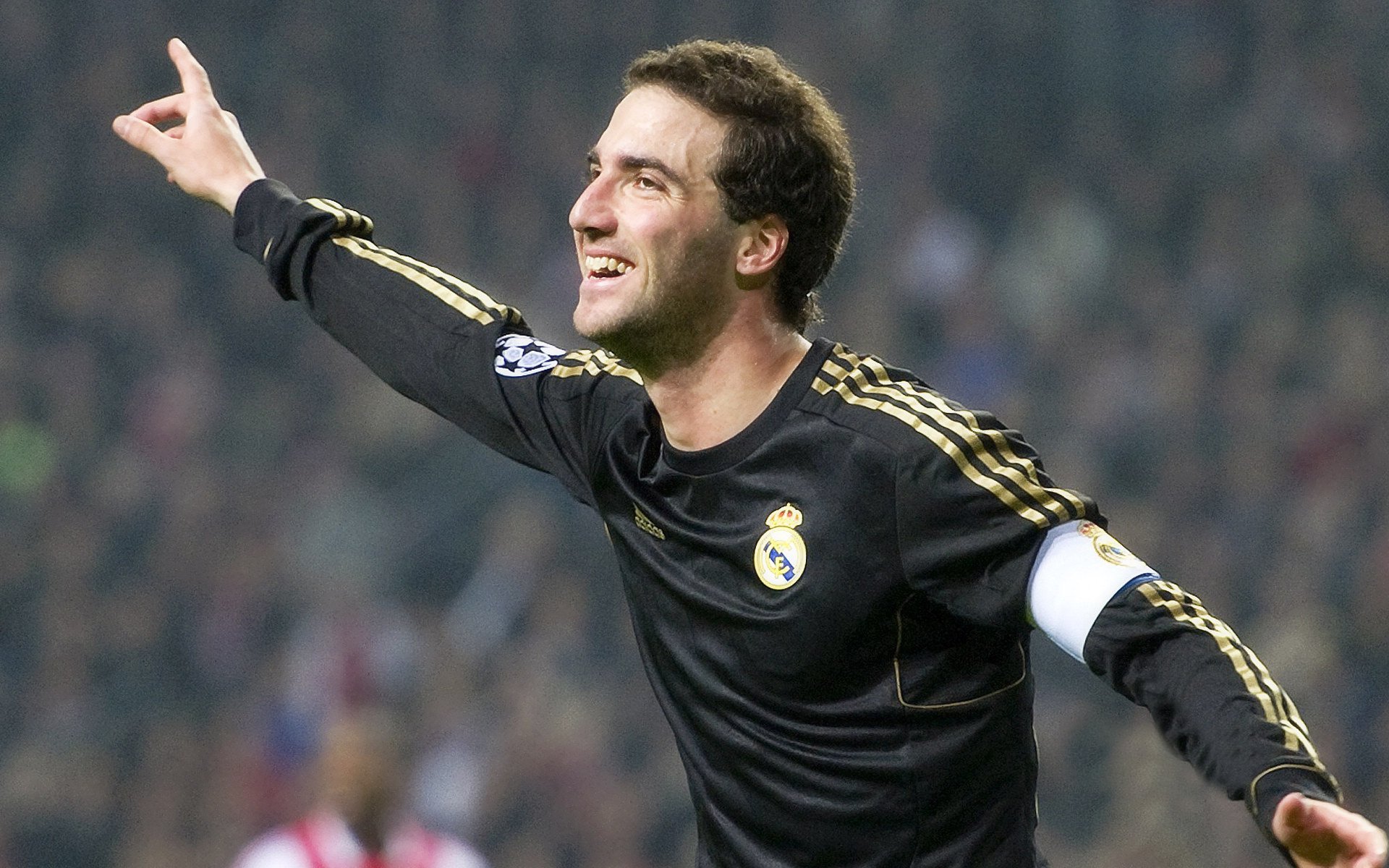 爱德华兹冠军级表现撕裂湖人,森林狼崛起宣告新时代来临