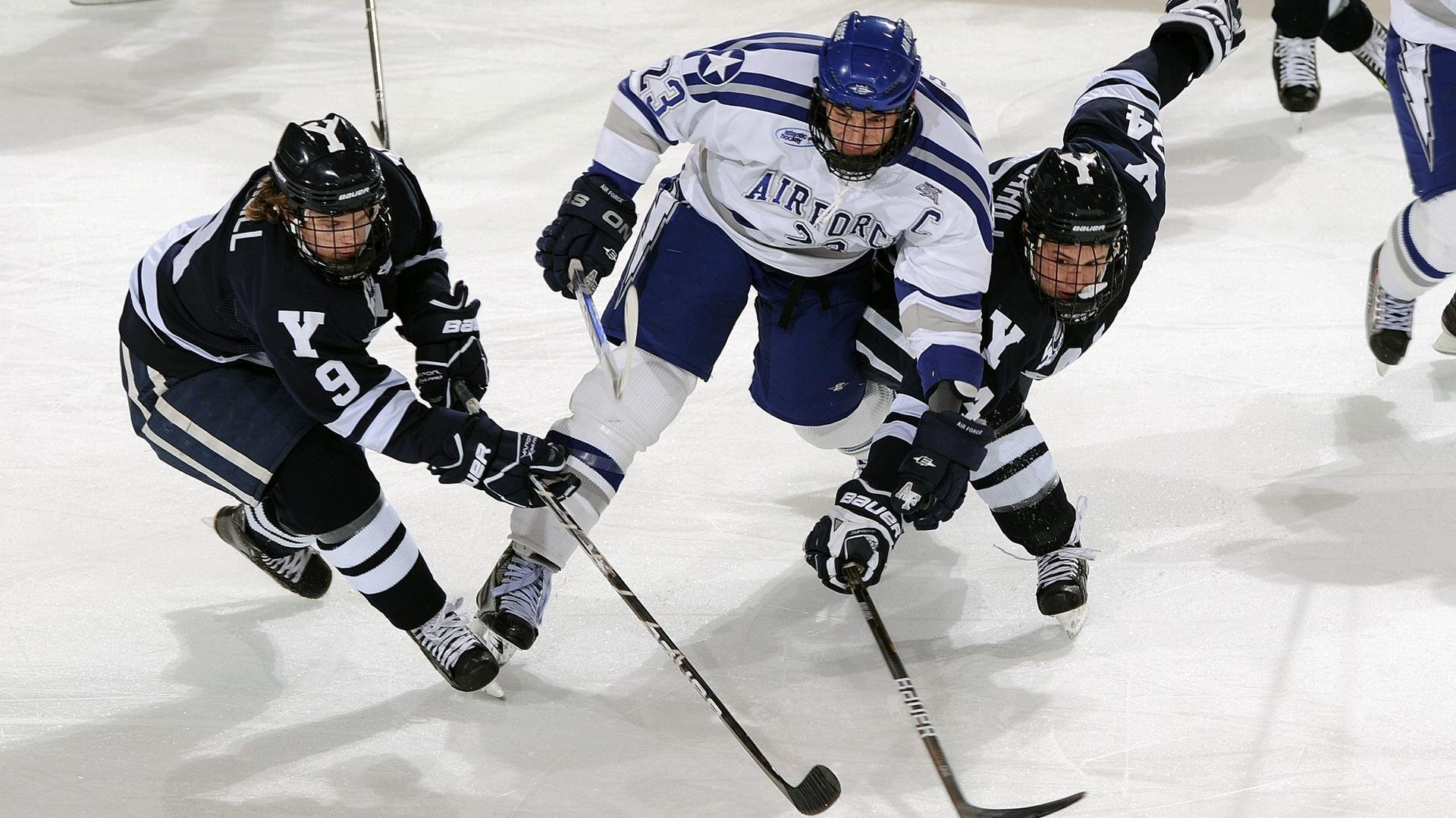 勒沃库森踏平卡塔尔，当穆勒的节奏成为日耳曼战车的引擎